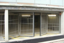 6 Porte pliante TWIN 4 vantaux barreaudée
