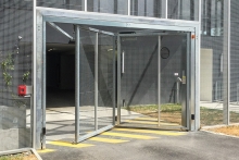 7 Porte pliante TWIN grillagée